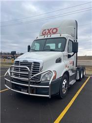 Freightliner Cascadia 113