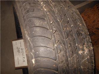  Däck 215/55R16