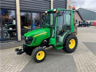 John Deere 2520