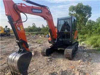 Doosan DX 60