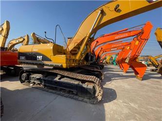 CAT 323 D2