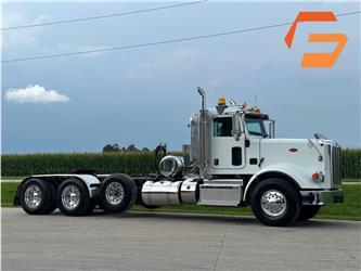 Peterbilt 367