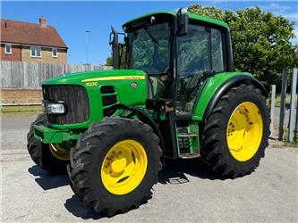 John Deere 6230