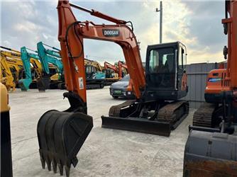 Doosan DX 60