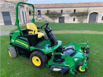 John Deere 1570