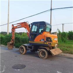 Doosan DX60W