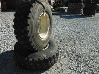 Michelin 365/85R20