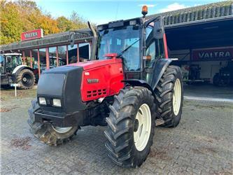 Valtra 6750