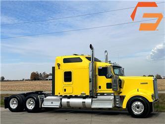 Kenworth W 900