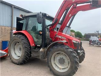 Massey Ferguson 5712