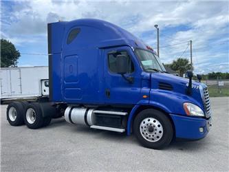 Freightliner Cascadia 113