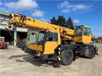 Liebherr LTM 1025