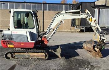 Takeuchi TB 235