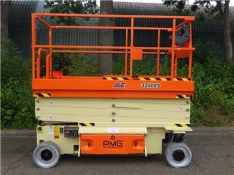 JLG 3246ES