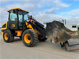 JCB 406