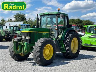 John Deere 6910