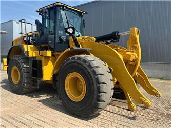 CAT 966M