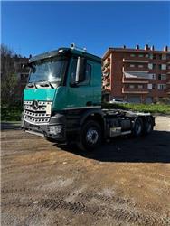 Mercedes-Benz Arocs