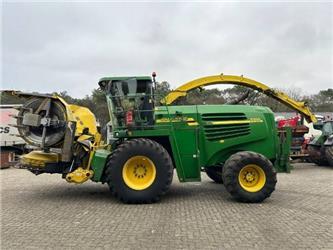 John Deere 7700