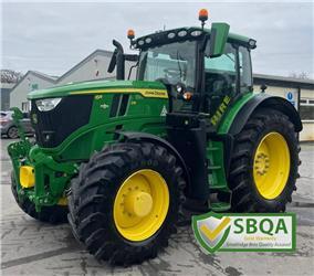 John Deere 6R215