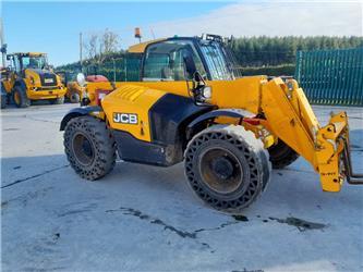 JCB 541-70