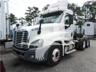 Freightliner FLC115