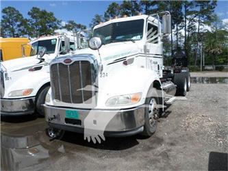 Peterbilt 384