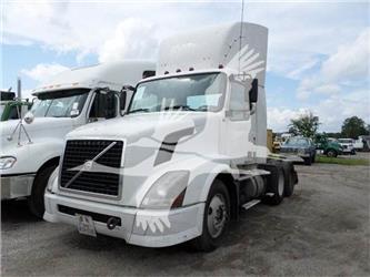 Volvo VNL64T300