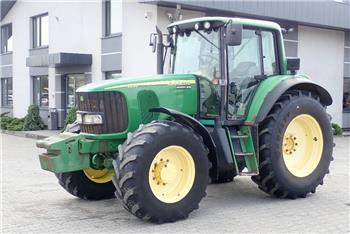 John Deere 6820