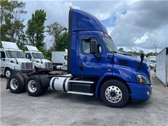 Freightliner Cascadia 113