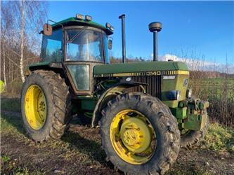 John Deere 3140