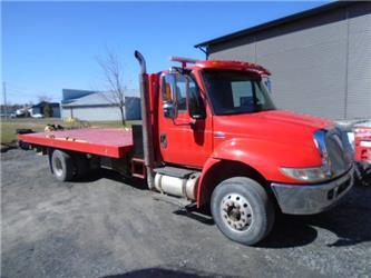 International 4300 SBA