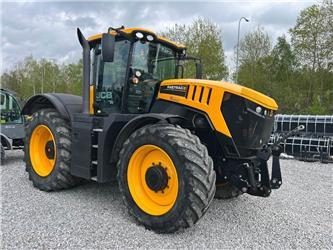 JCB Fastrac 8330