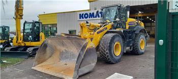 Komatsu WA475-10