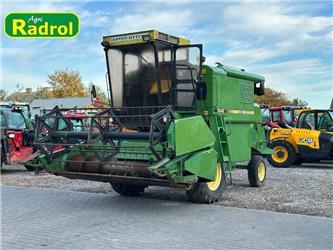 John Deere 1042