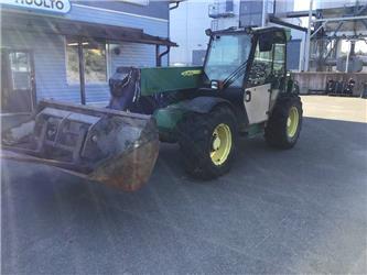 John Deere 3420