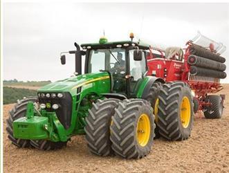 John Deere JD8270