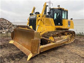 Komatsu D85EX-15