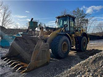 CAT 966M