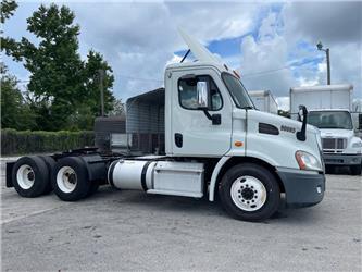 Freightliner Cascadia 113