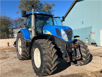 New Holland T7060