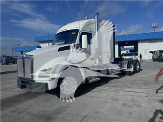 Kenworth T880