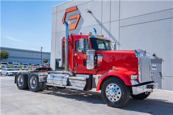 Kenworth W 900