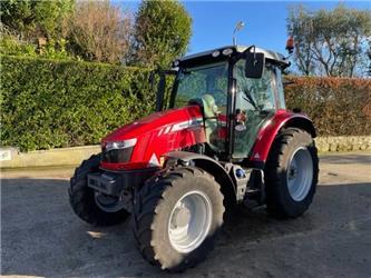 Massey Ferguson 5712