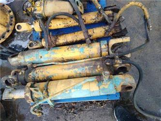 International Cylinders bottles 515