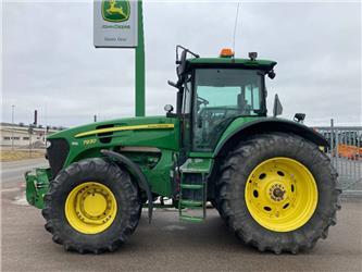 John Deere 7930