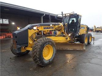 Komatsu GD655-7