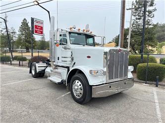 Peterbilt 389