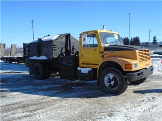 International 4900