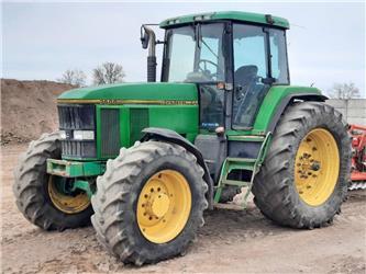 John Deere 7600